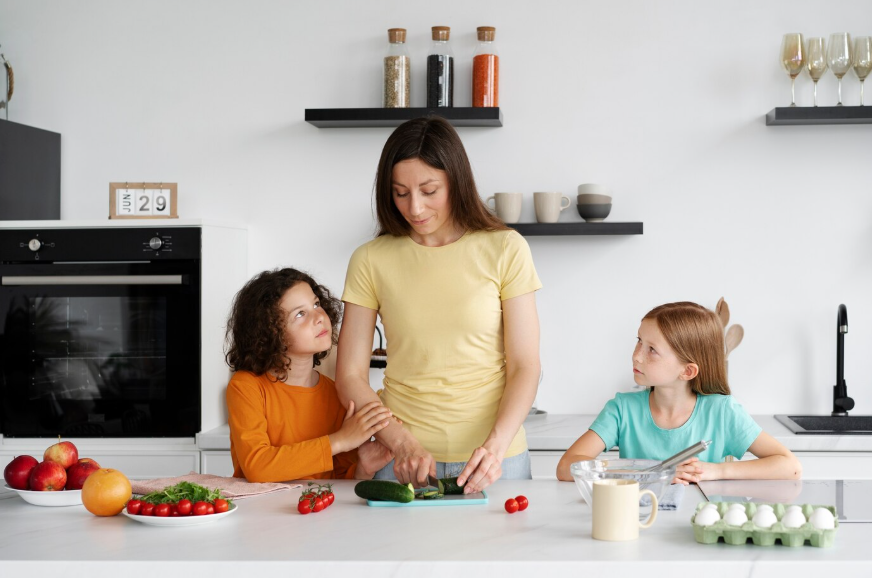 Tips and Tricks Impocoolmom: Practical Ideas for a Simpler Family Life